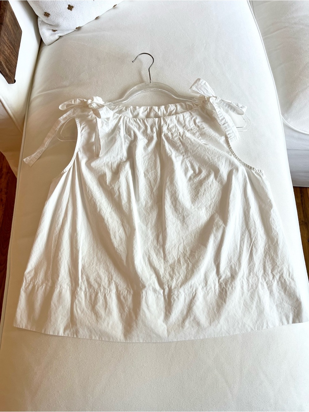 Luminary Fine Collection White Bow Tie Sleeveless Top